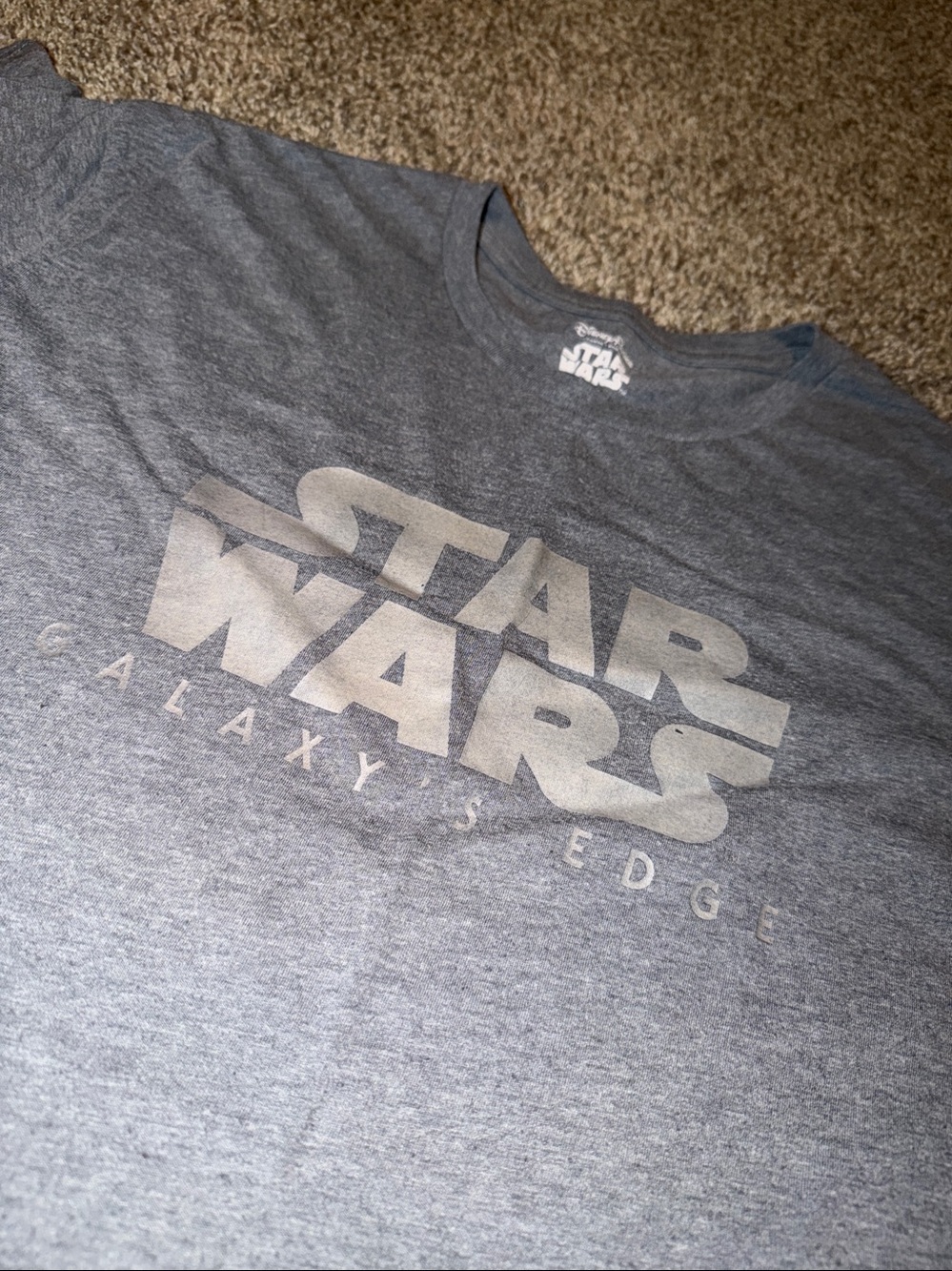 Disney Parks’ Star Wars Galaxy’s Edge gray tee (XL)